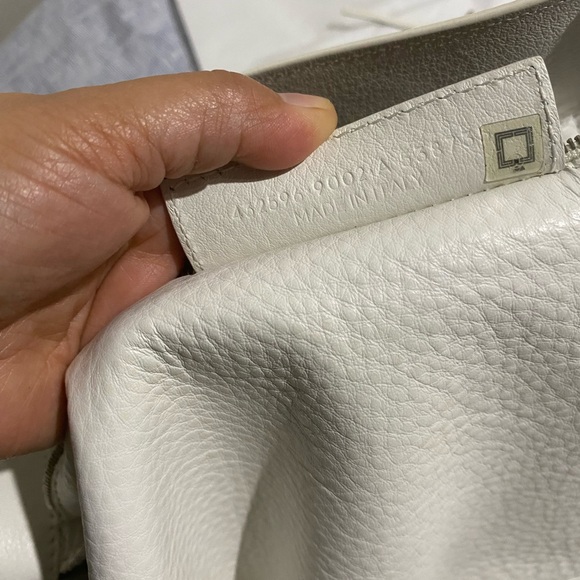 Balenciaga tote with some flaws. All my items are guaranteed authentic.read ‼️ - Picture 13 of 16